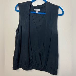 Roz & Ali black tank top crossed in the front size large